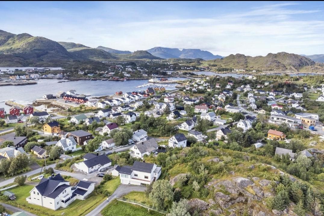 Your Place To Stay In Lofoten At Our Family House! Ballstad Kültér fotó